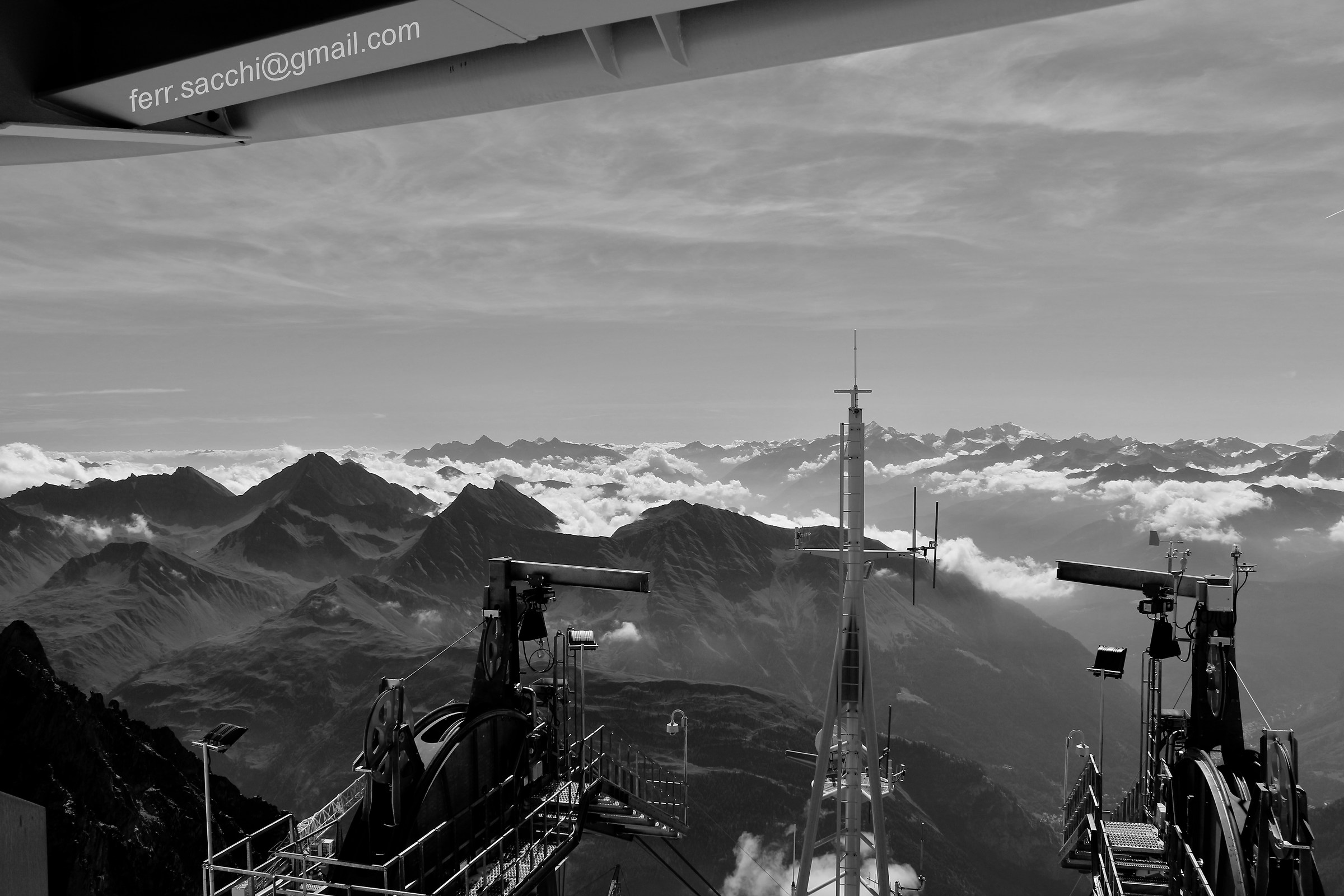 High views from the Punta Helbronner station ...