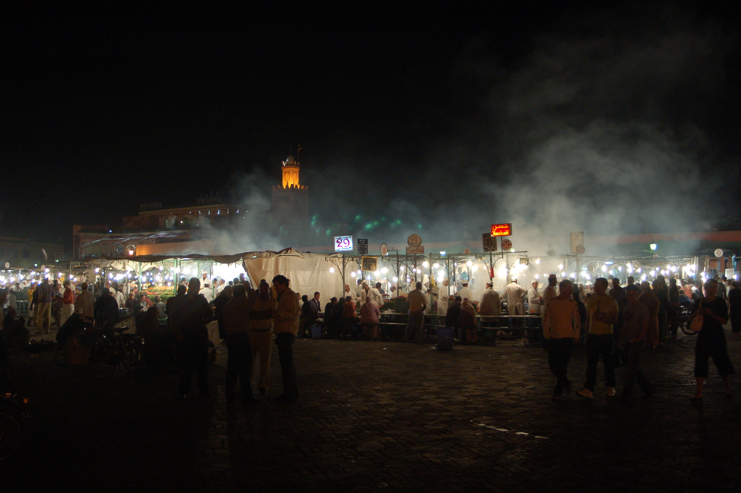 Marrakech. Piazza Jama El Fna...