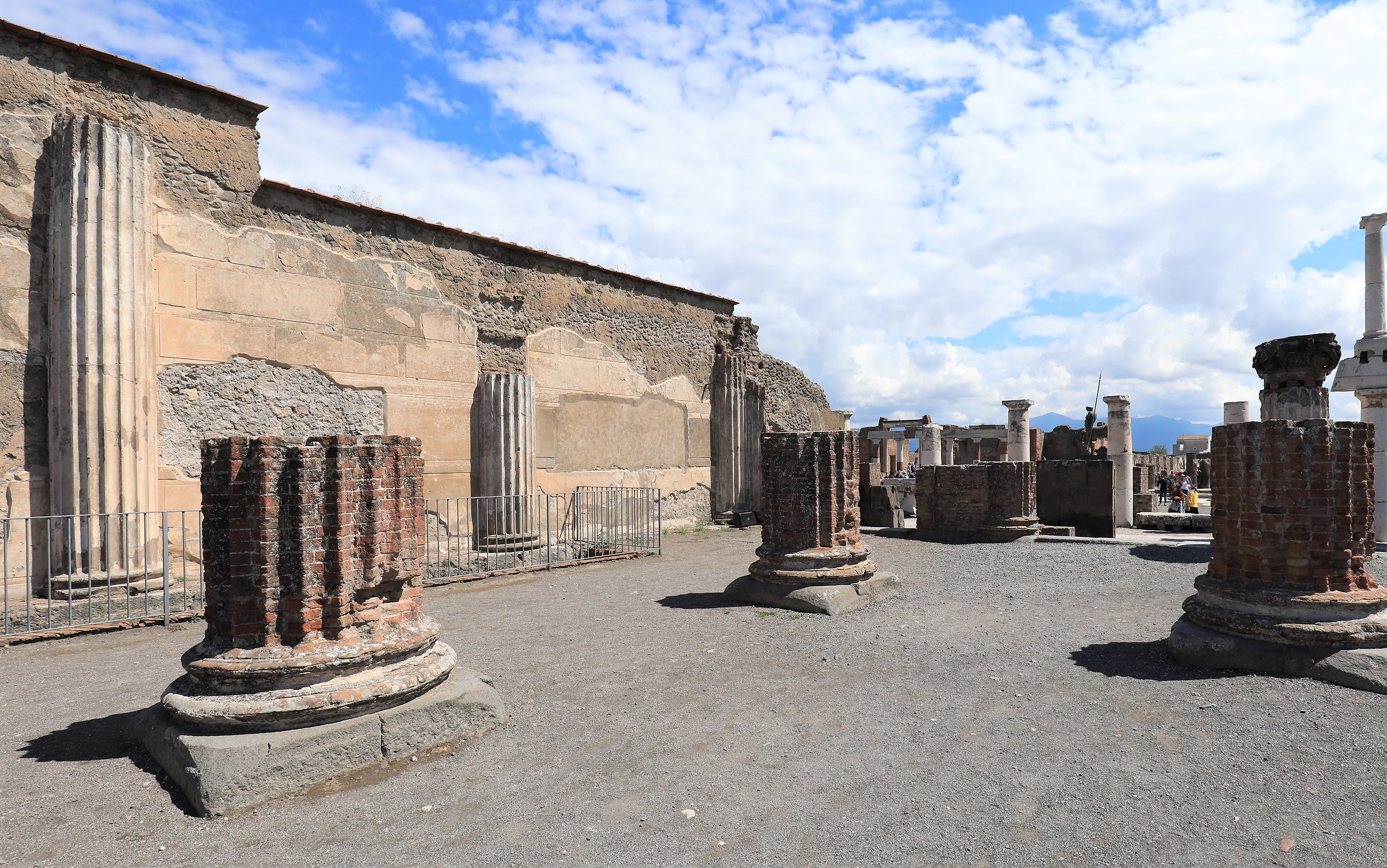 Pompei  (Na)...