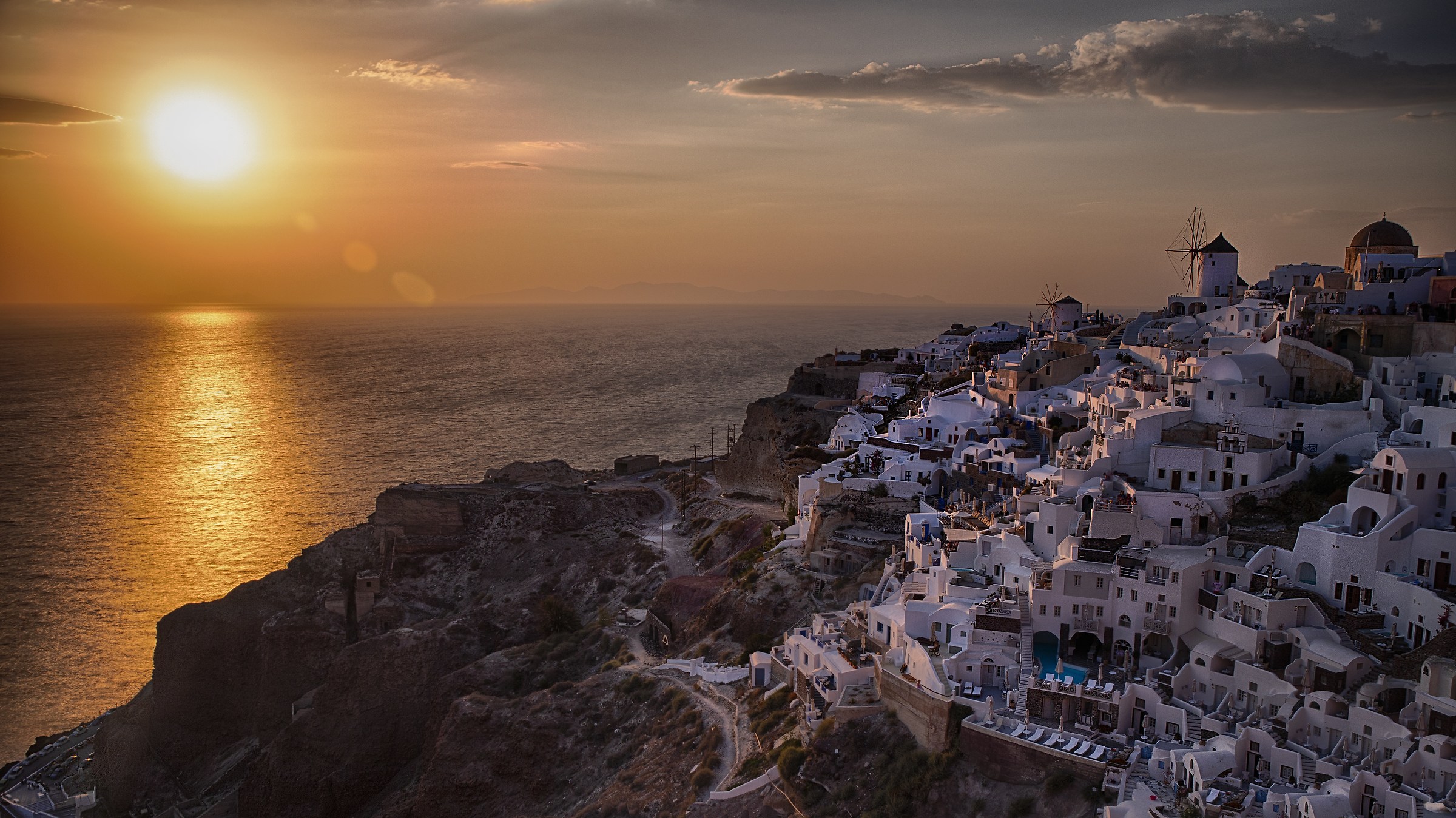 Sunset in Oia...