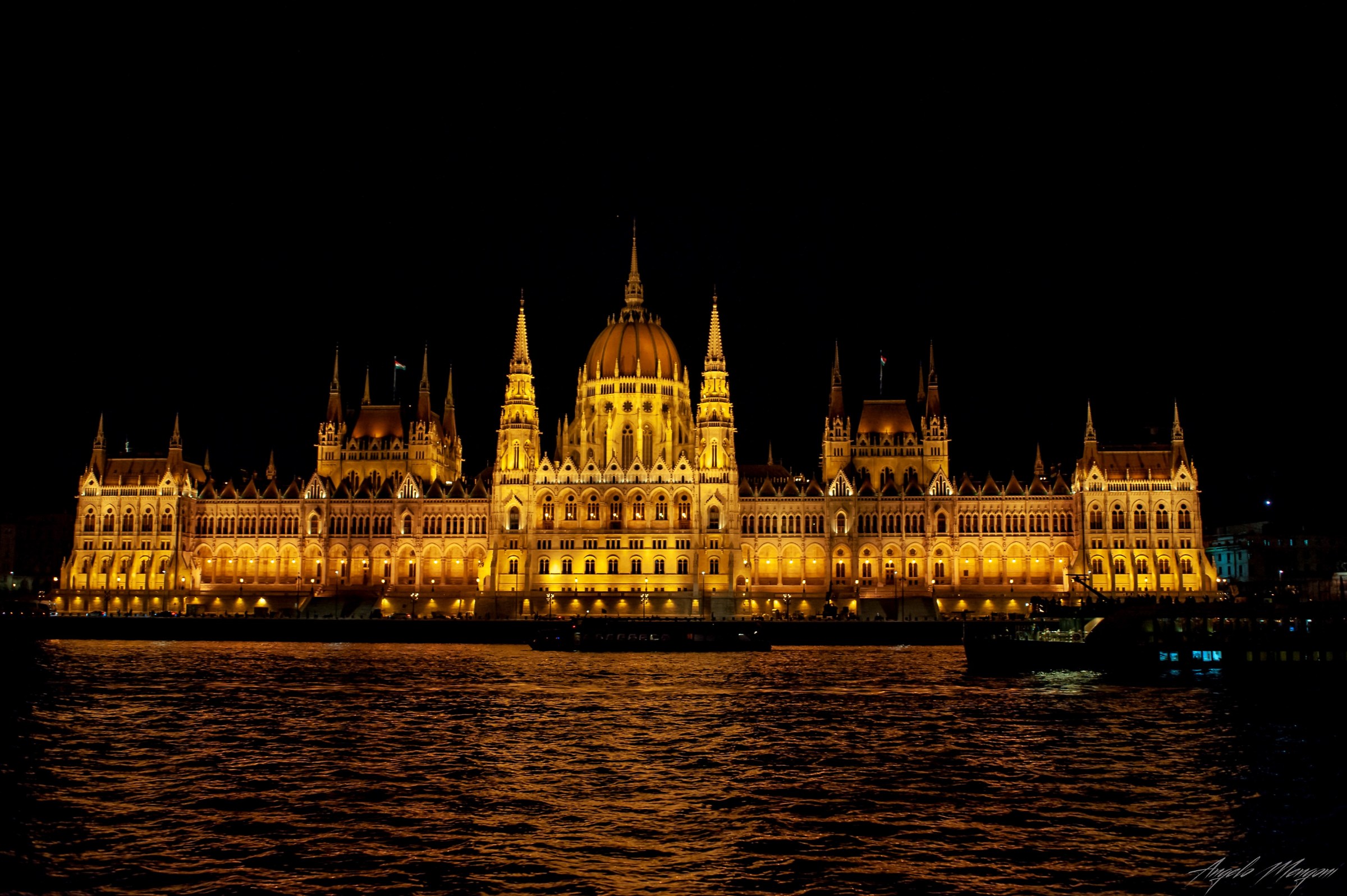 Budapest parlamento...