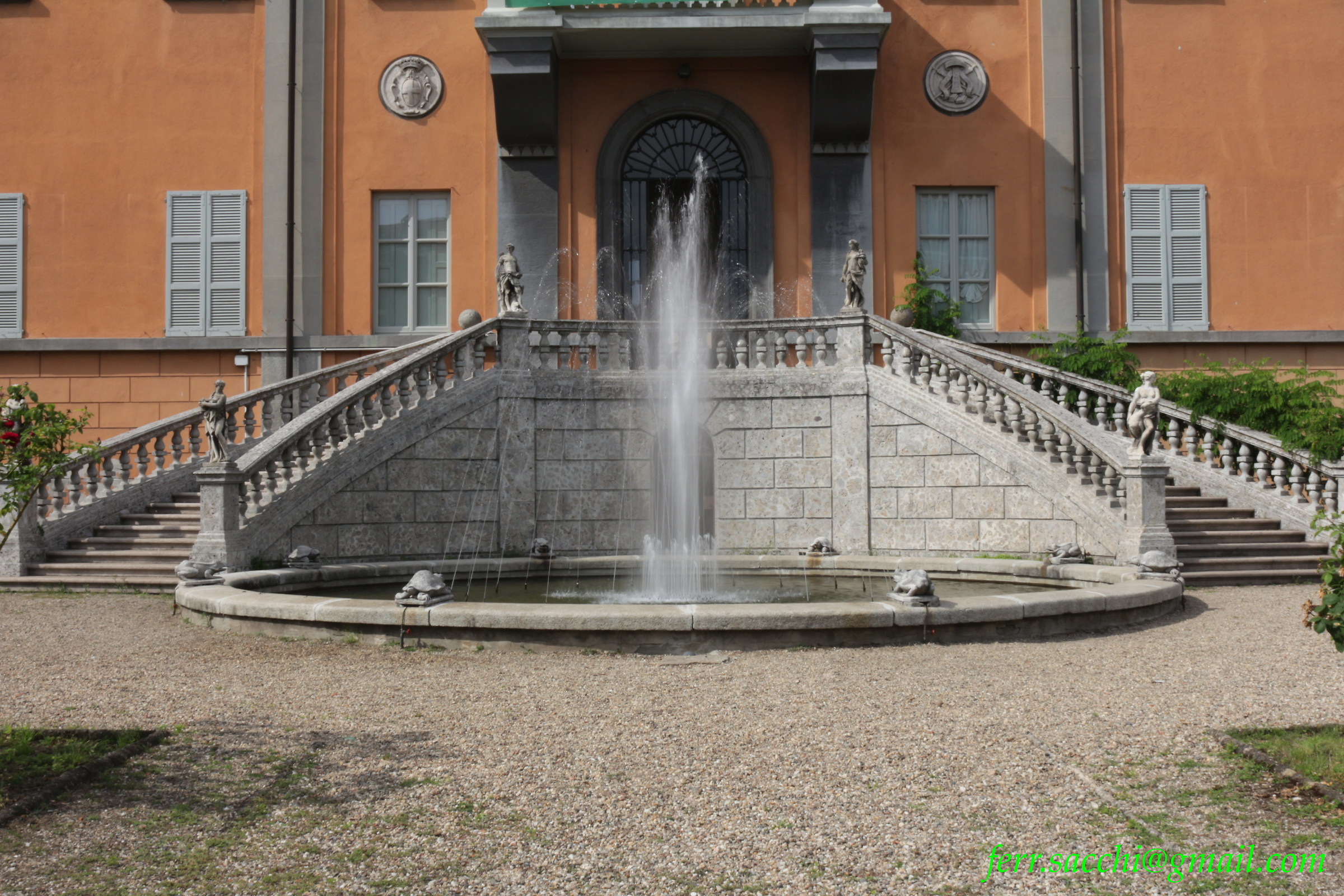 Pavia - Fontana  Orto Botanico...