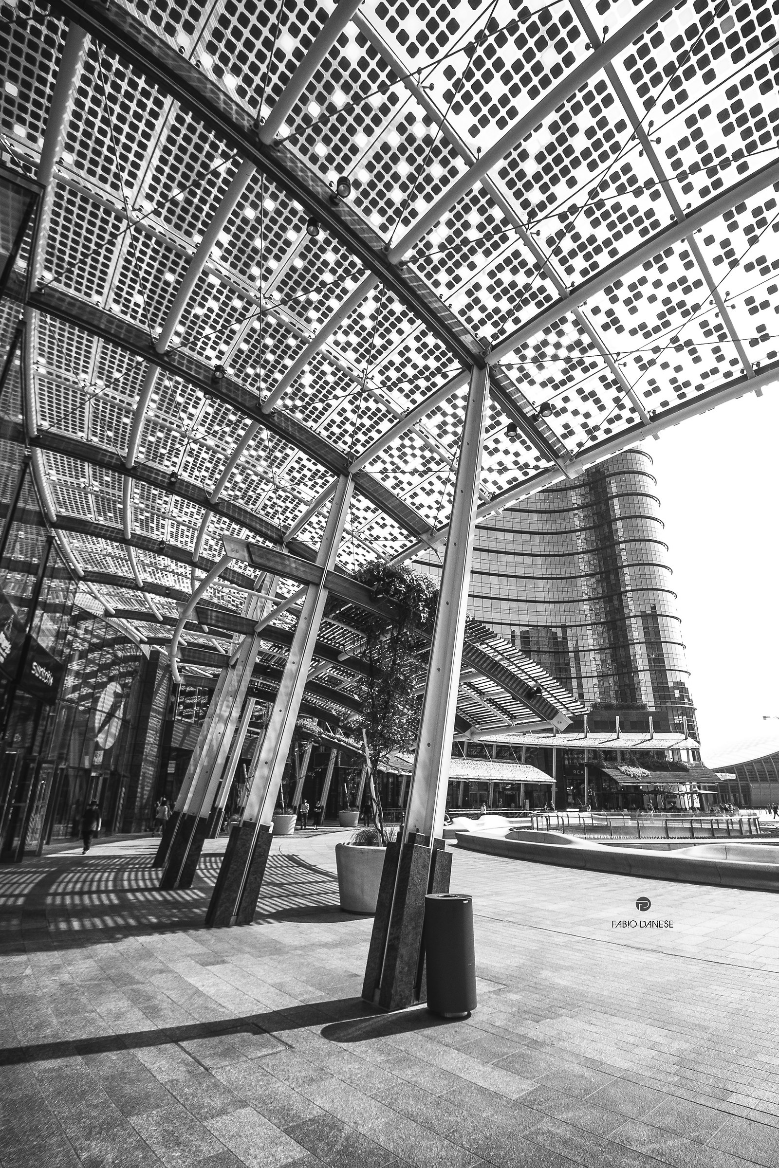 Perspectives in Piazza Gae Aulenti...