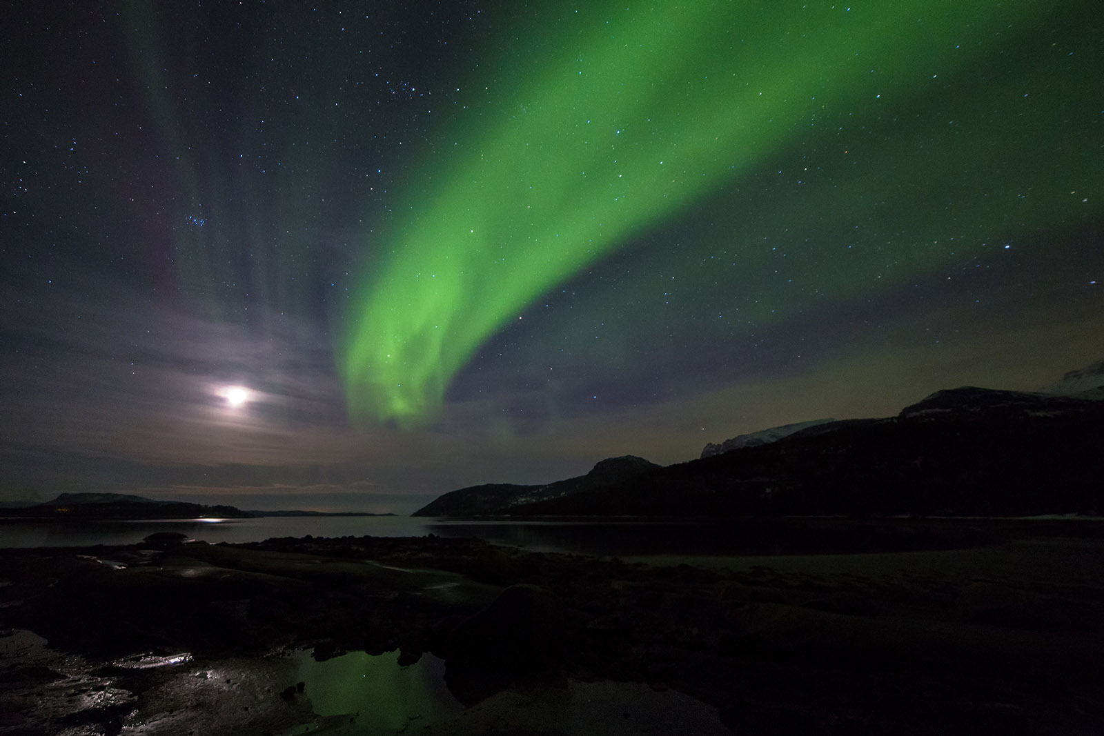 Aurora with Moon near Tsyfjord...