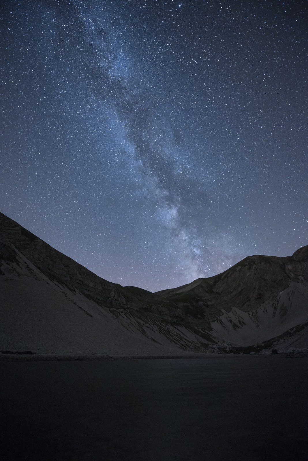 Milky Way on Lake pilato...