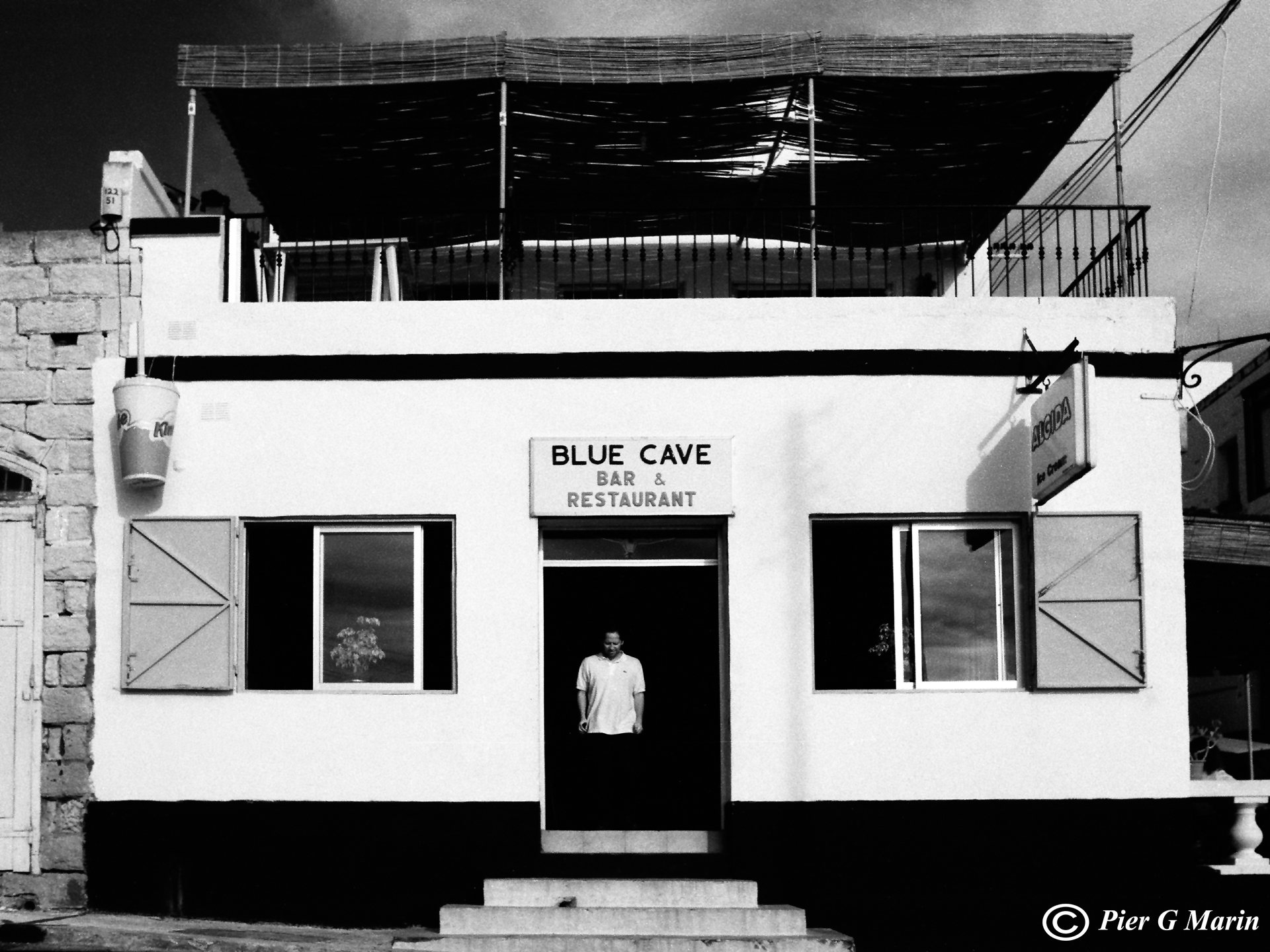 Malta, Blue Cave, 2000...
