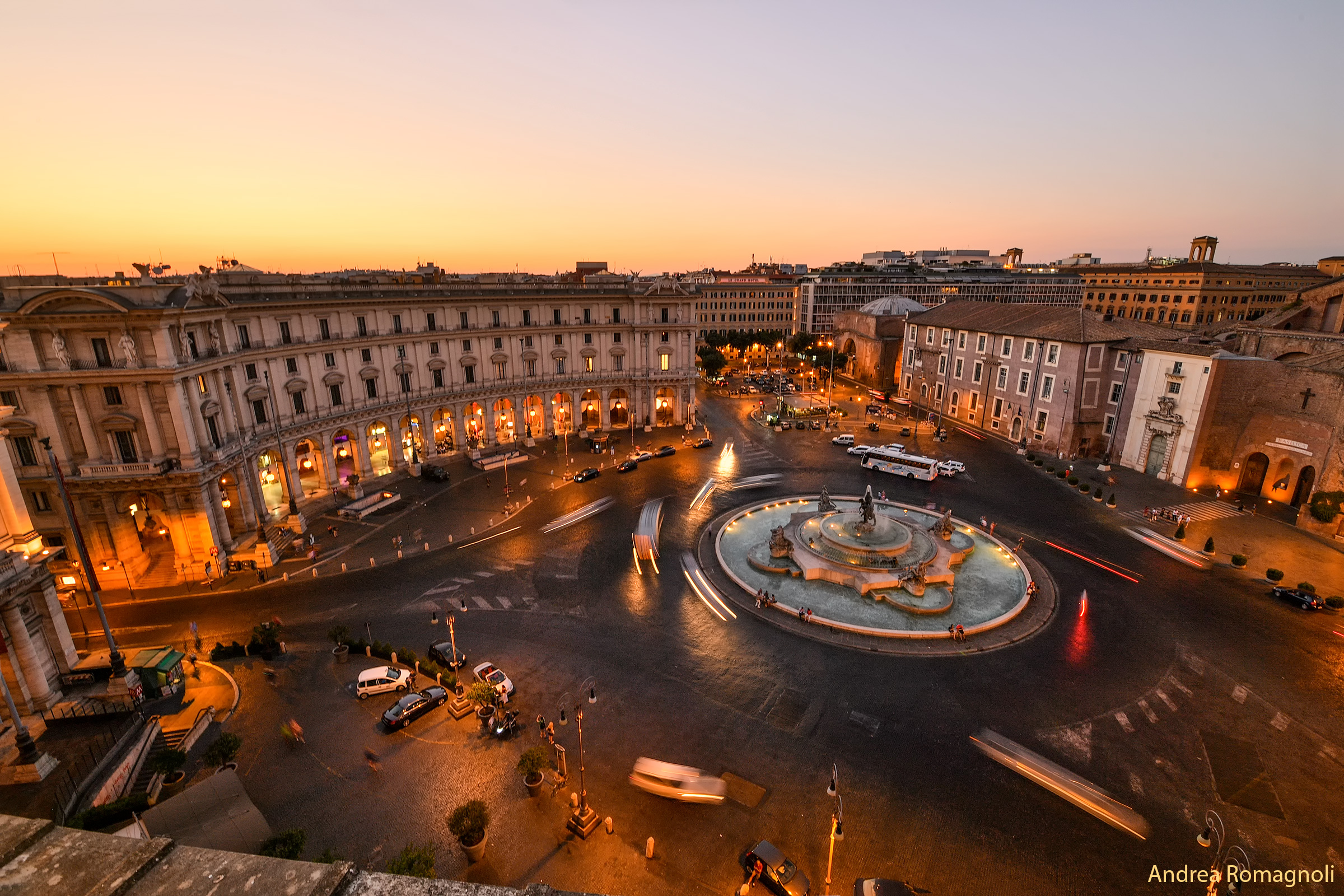 Piazza Exedra Roma...