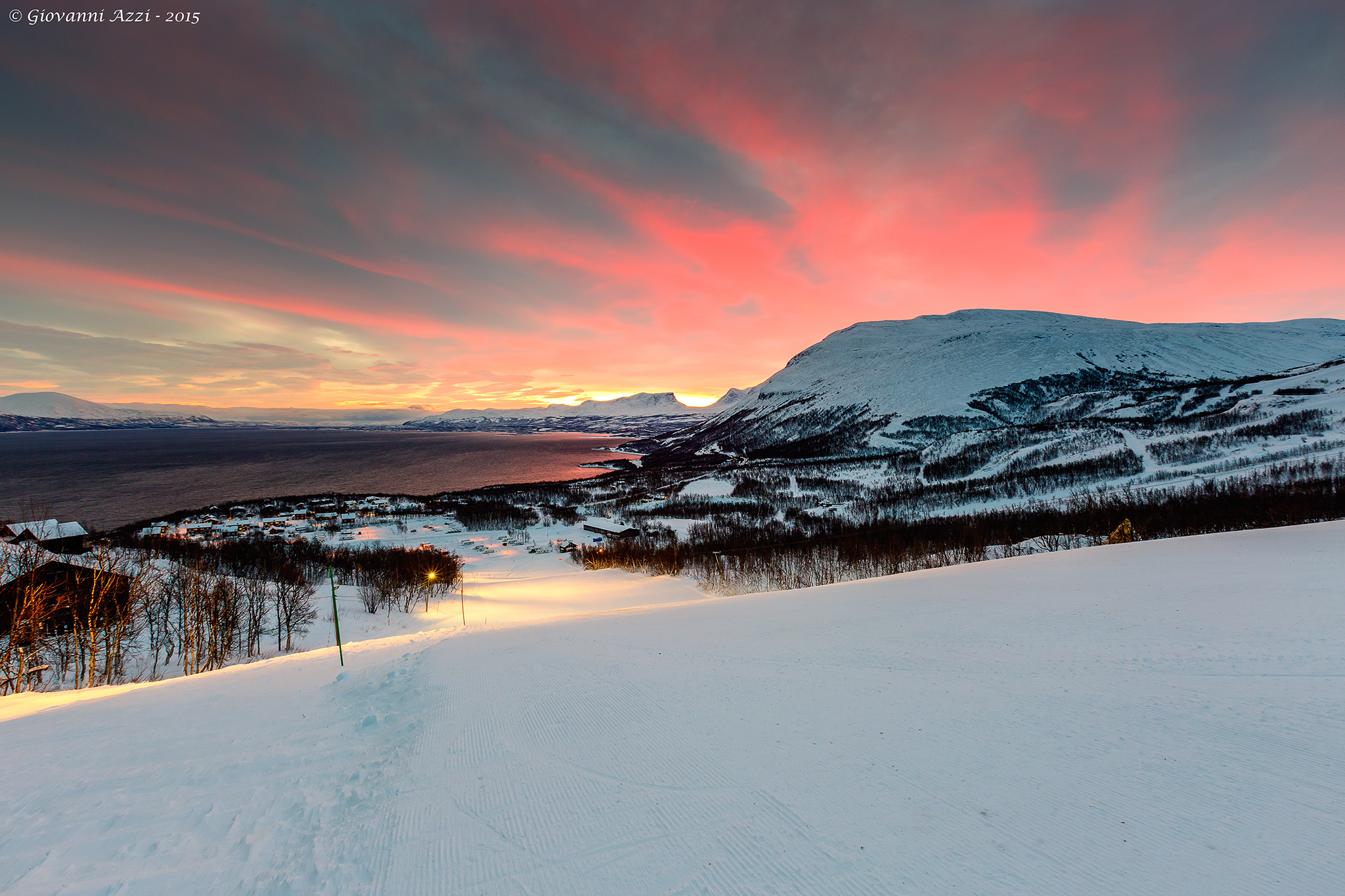 First light on Lapporten...