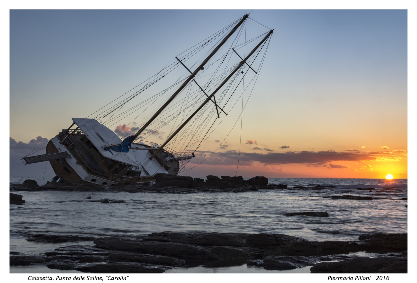 Calasetta, shipwreck "Carolin"...