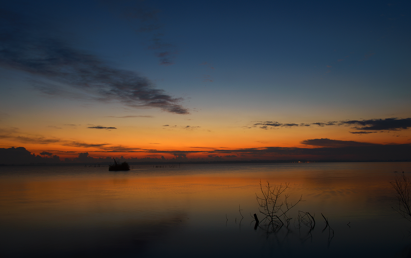 tramonto (Lago di Massaciuccoli)...