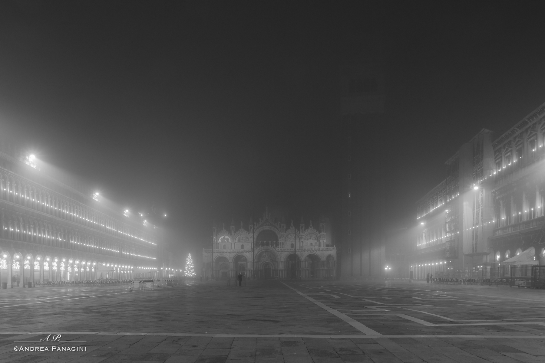 San Marco avvolta nella nebbia...