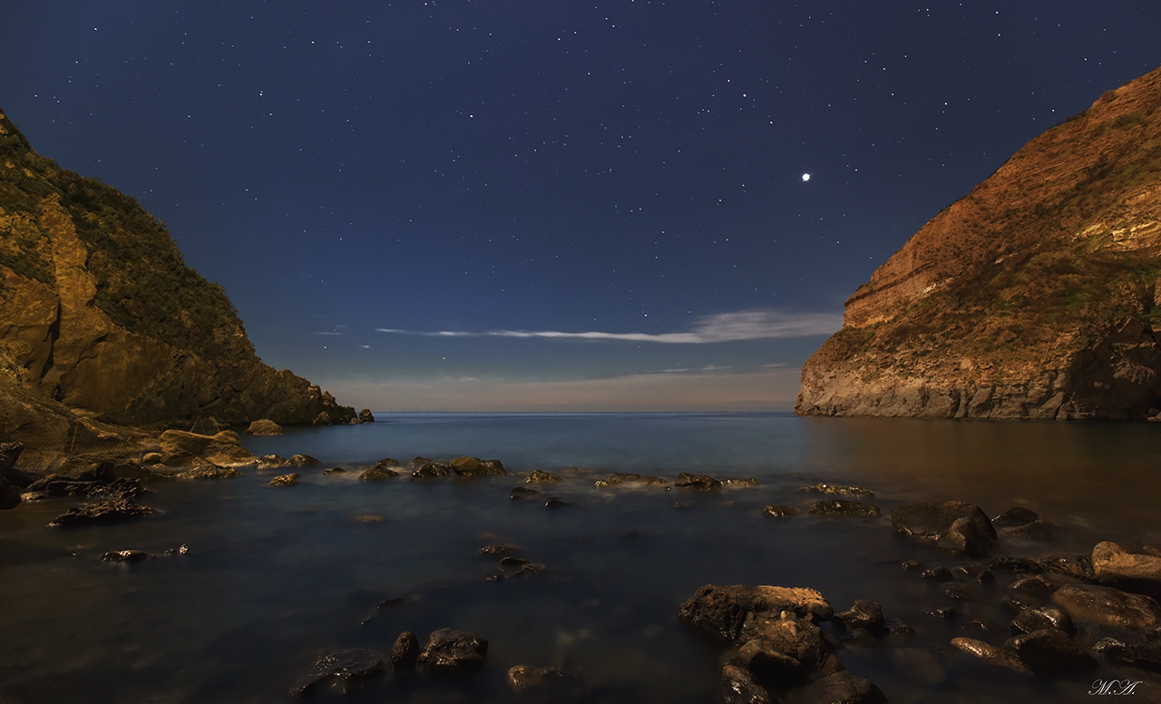 Sorgeto Bay - Ischia under the moon light...