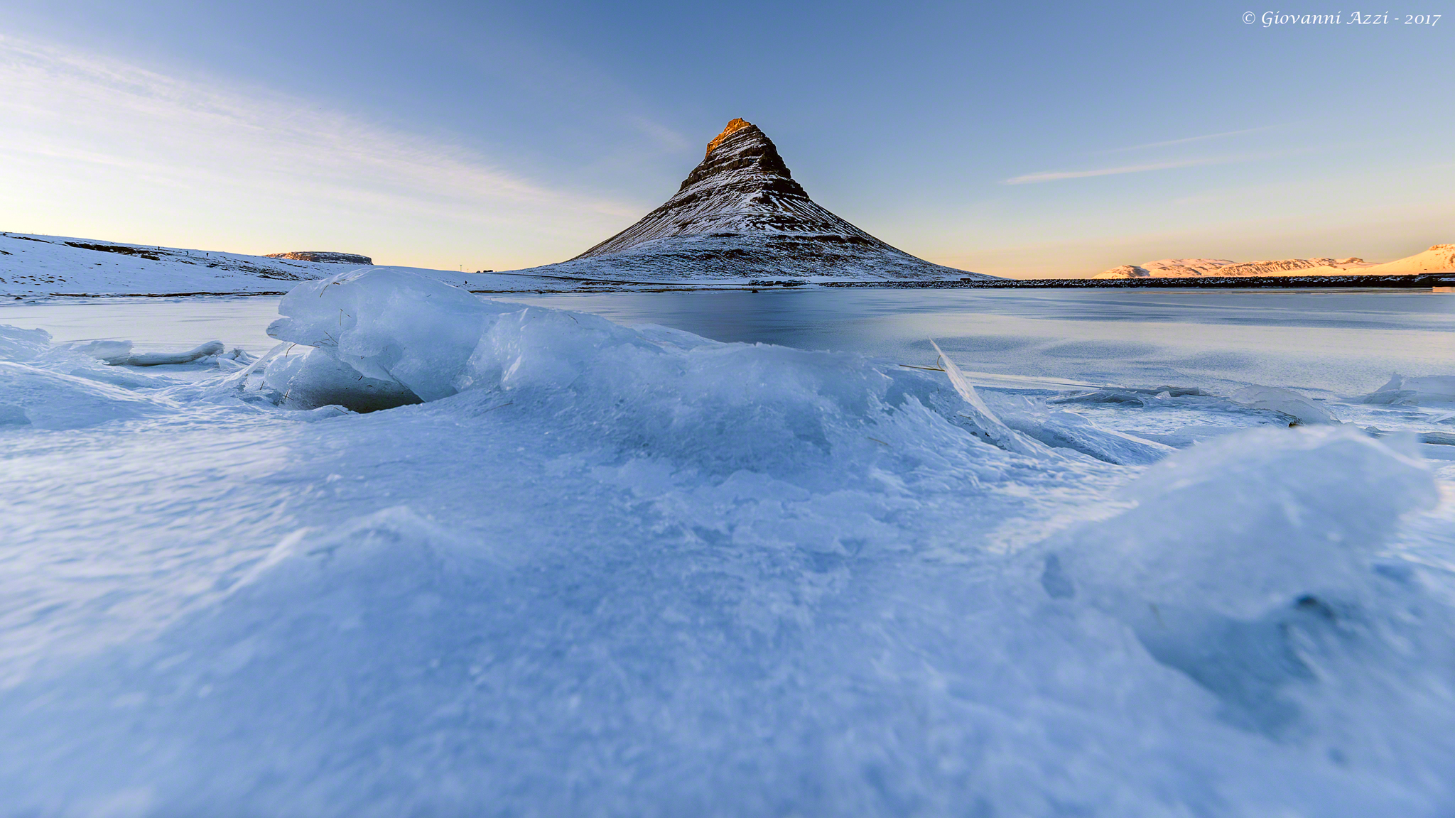 Frozen Kirkjufell...