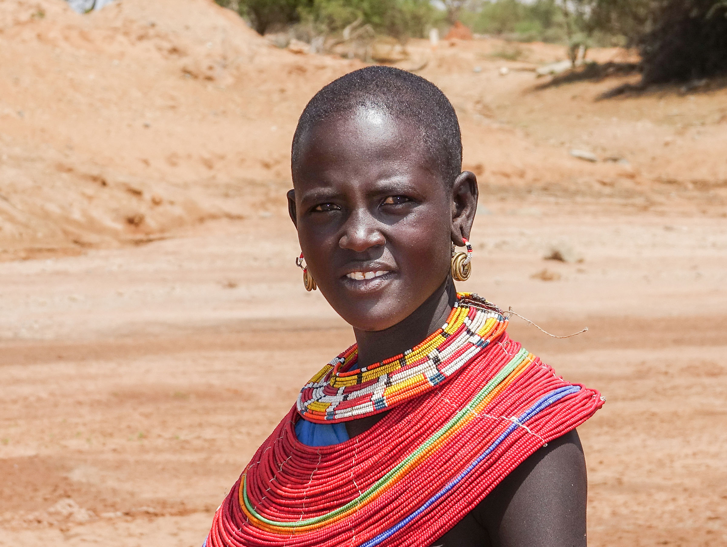 Giovane donna Samburu (Kenya)...