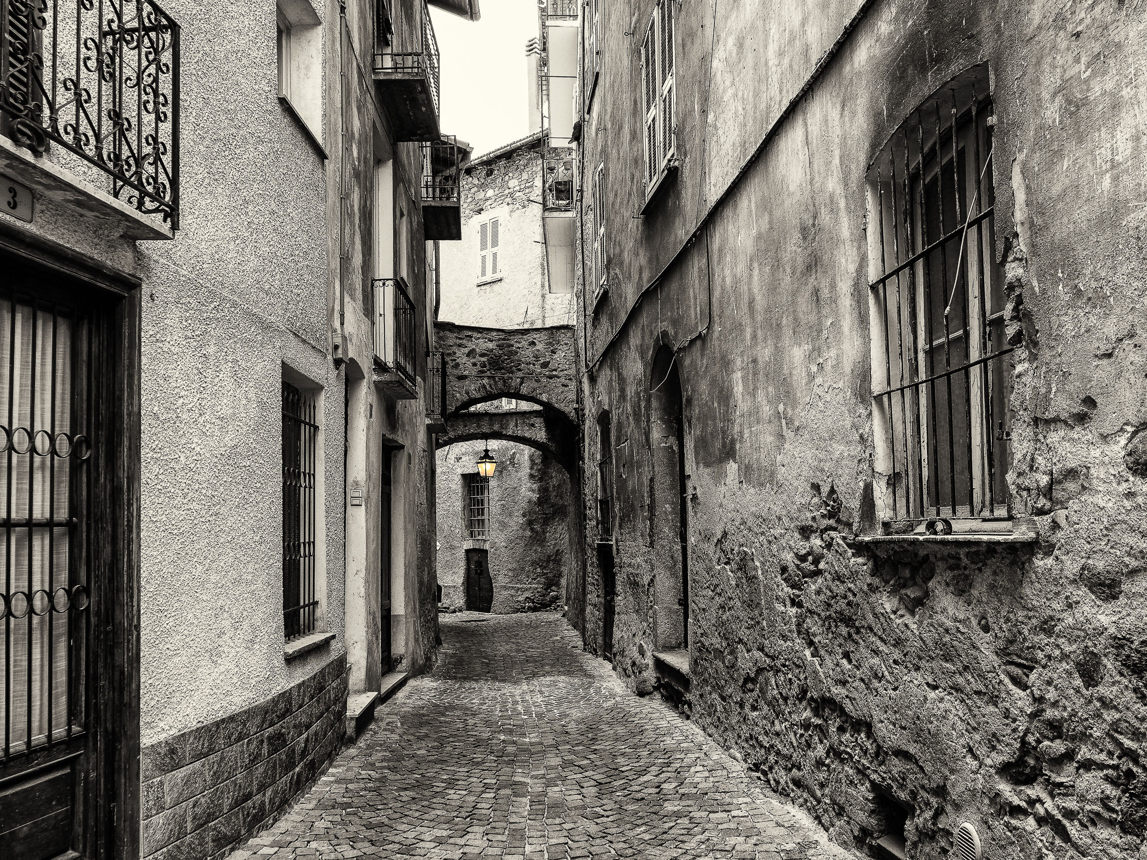 In the alleys of the village - Ormea CN...