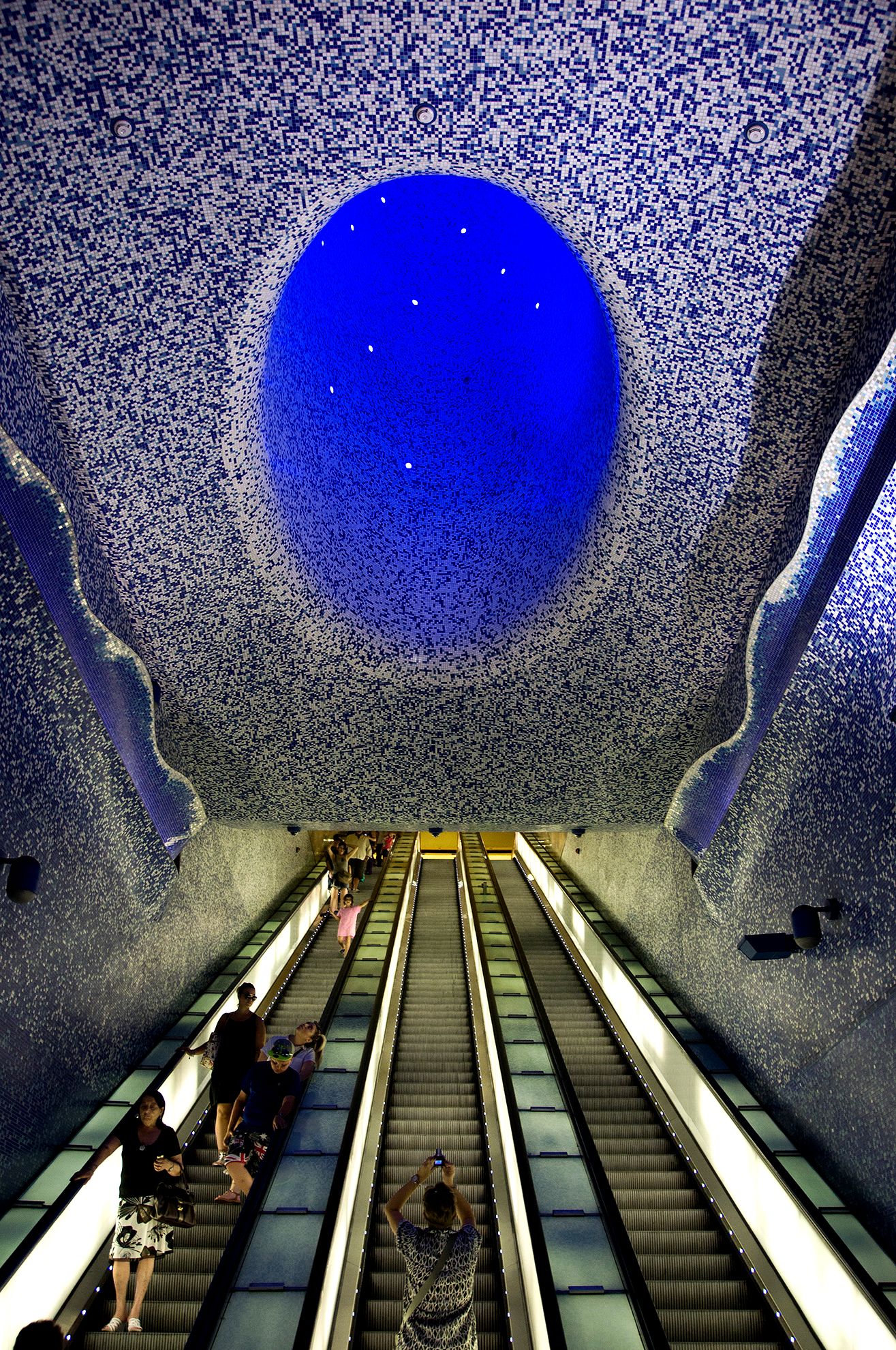 Metro Napoli toledo...