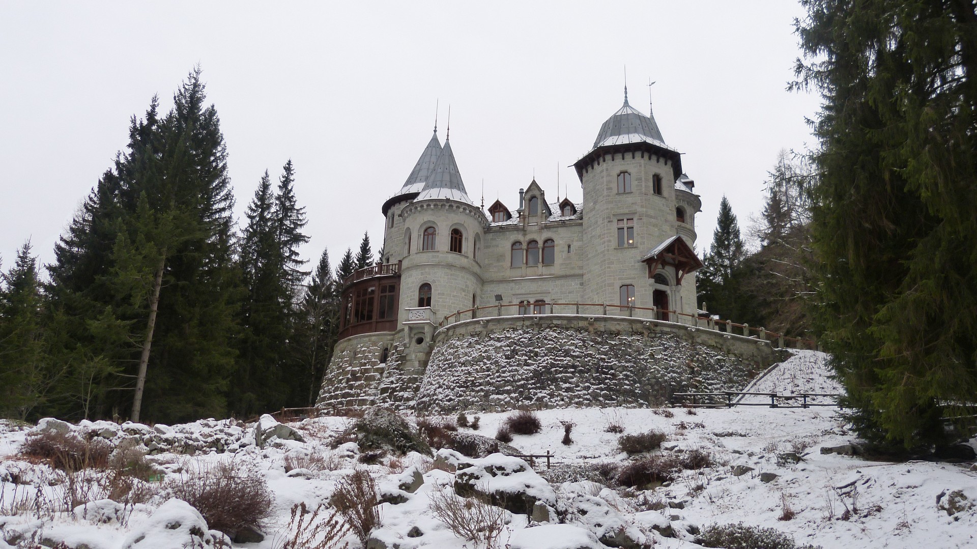 Castel Savoia, Gressoney...