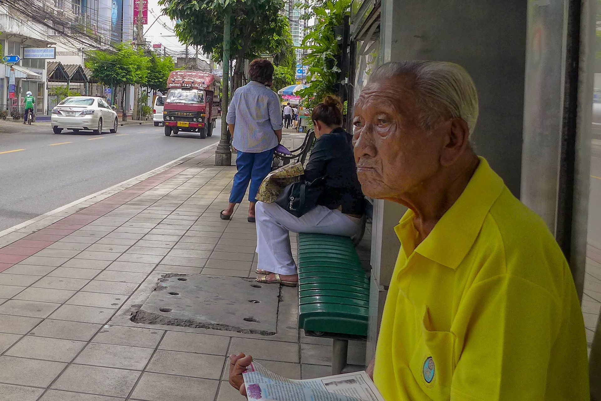 An Elderly Gentleman at Suan Phlu Road 2...