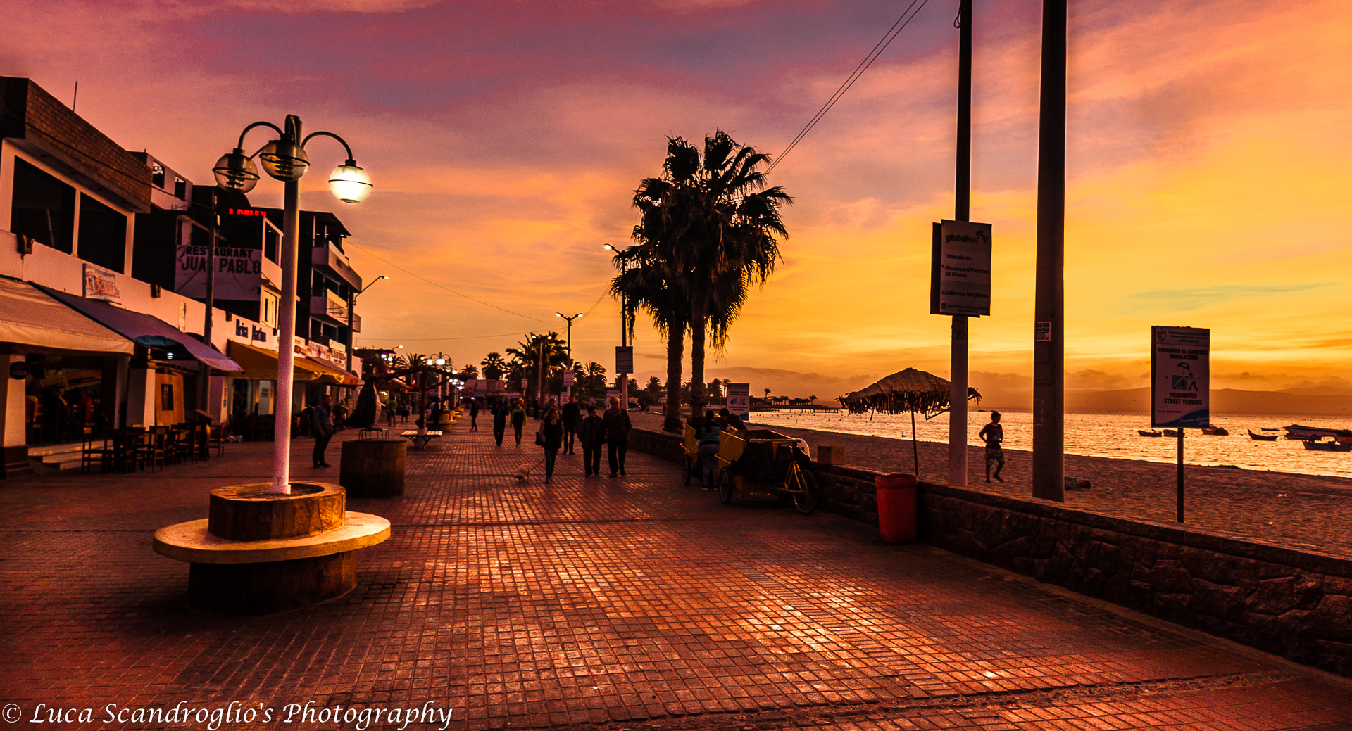 Paracas, passeggiata al tramonto...