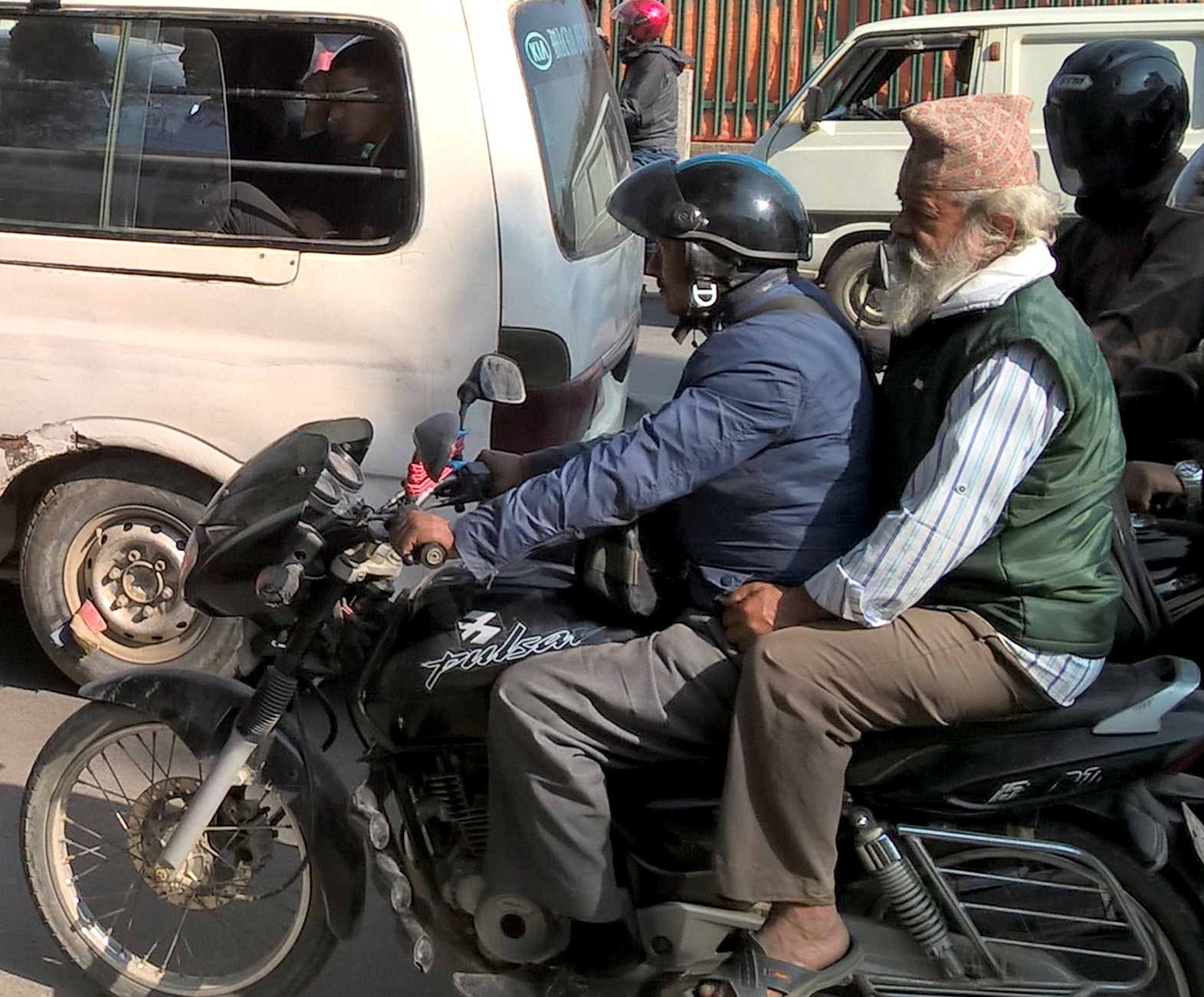 Katmandù-it's always rush hour...