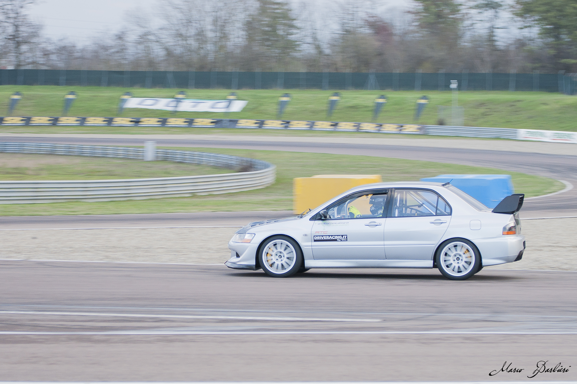 Mitsubishi Lancer Evo...