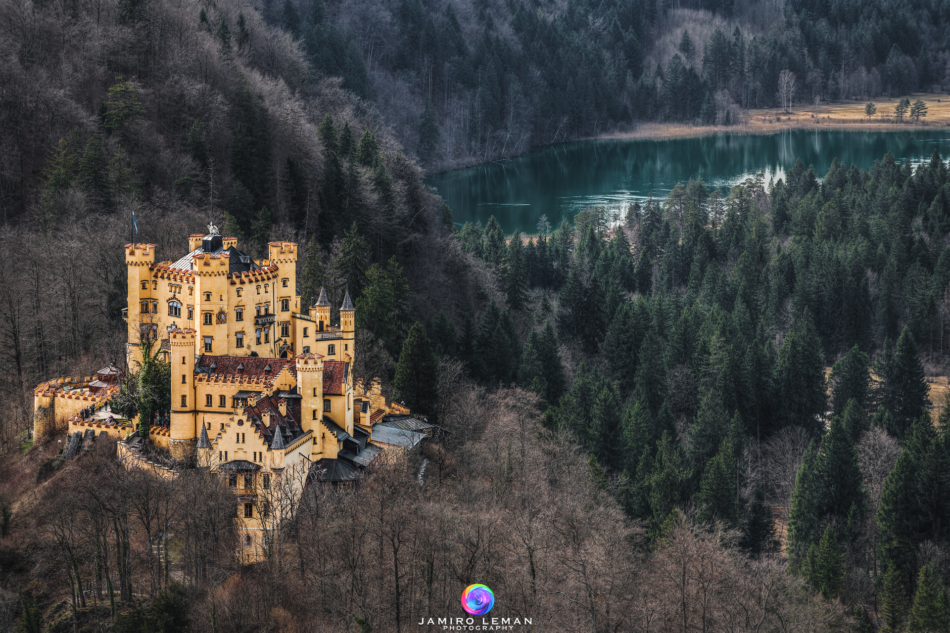 Castle Hohenschwangau ...
