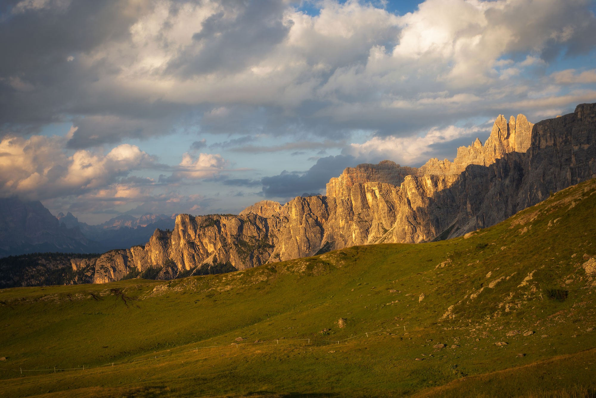 Ci sono tramonti che non tramontano mai...