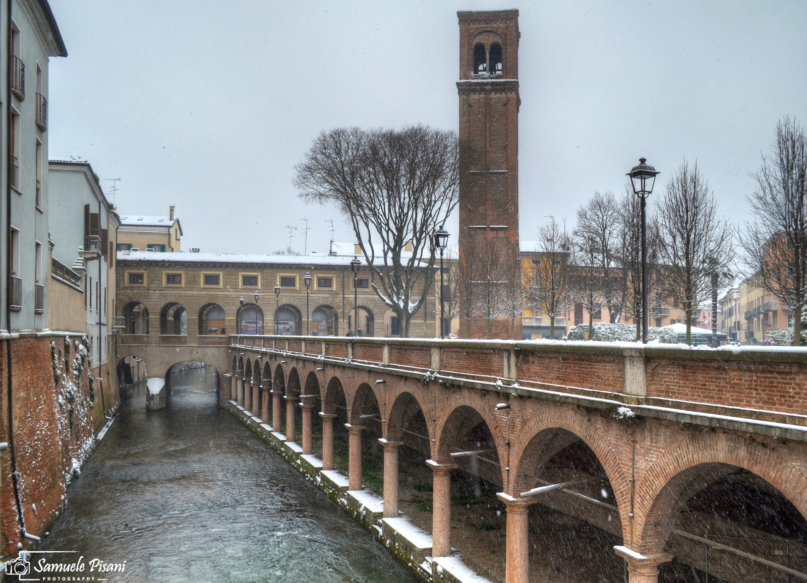 Fish of Giulio Romano under the snow-Mantova...
