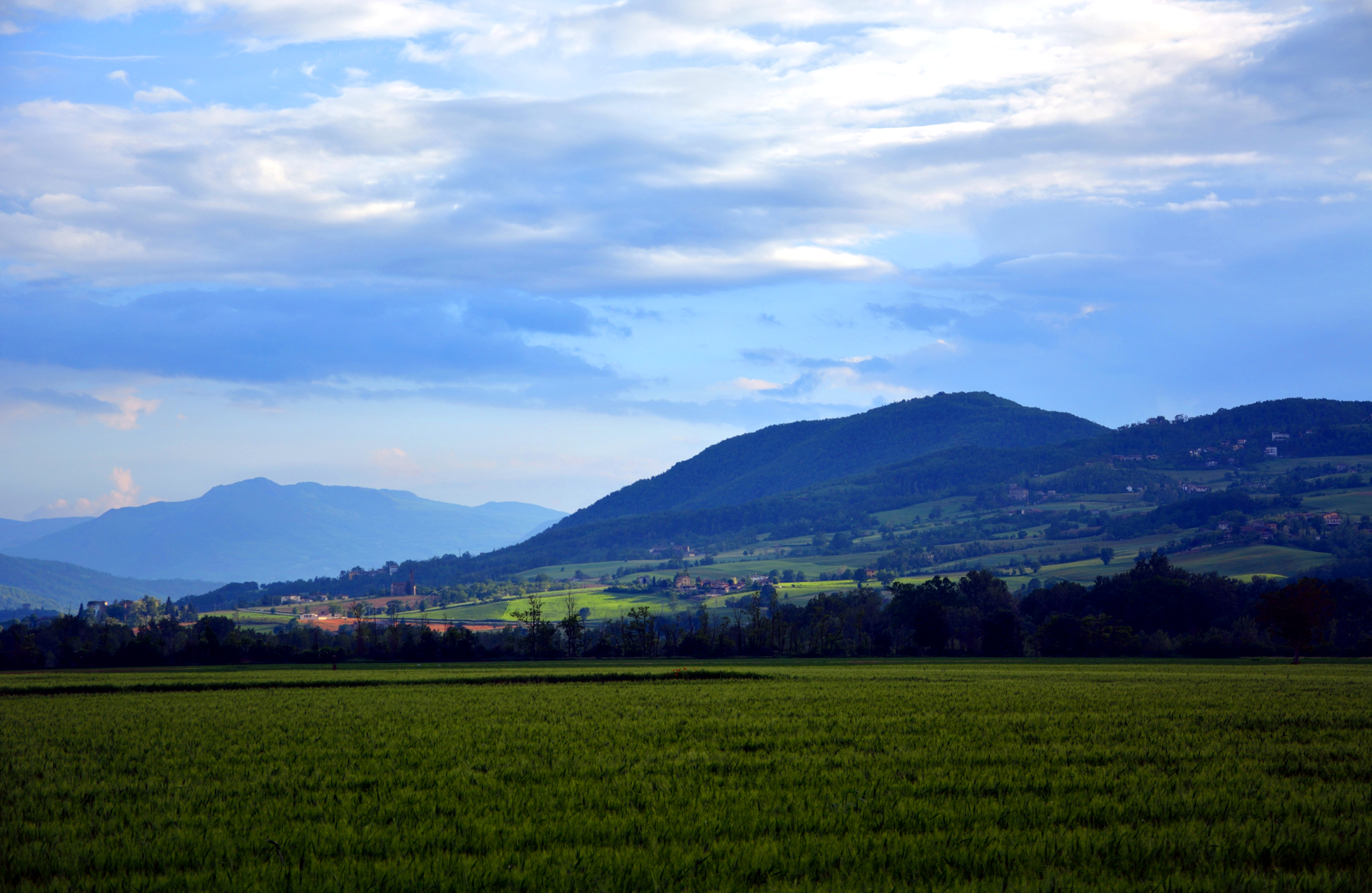 Valtrebbia tra sole e nuvole...