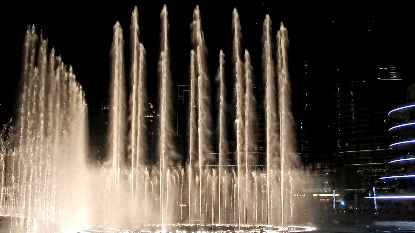 The dancing fountains... ...
