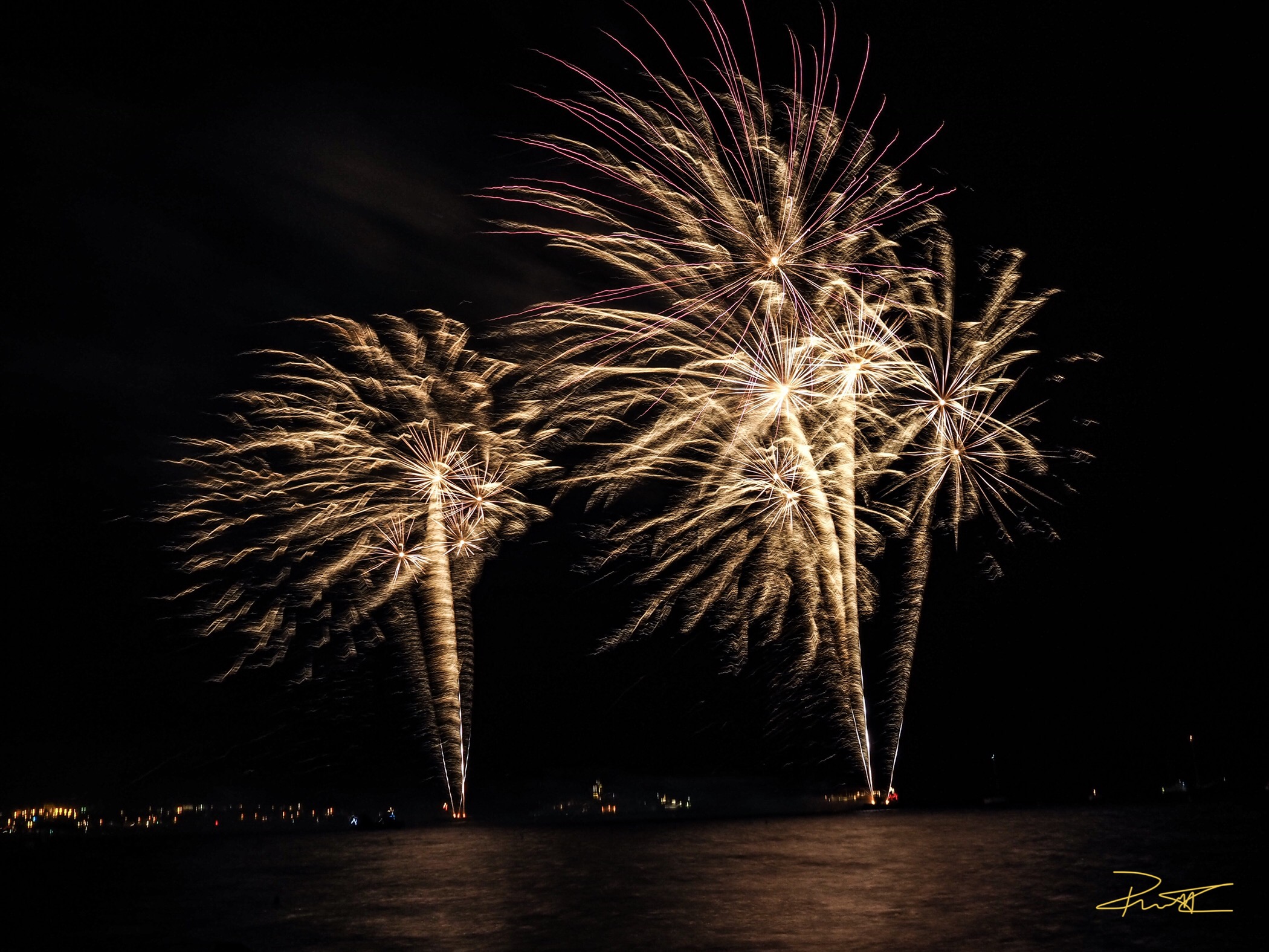 Antibes-Fireworks for the national holiday of July 14...