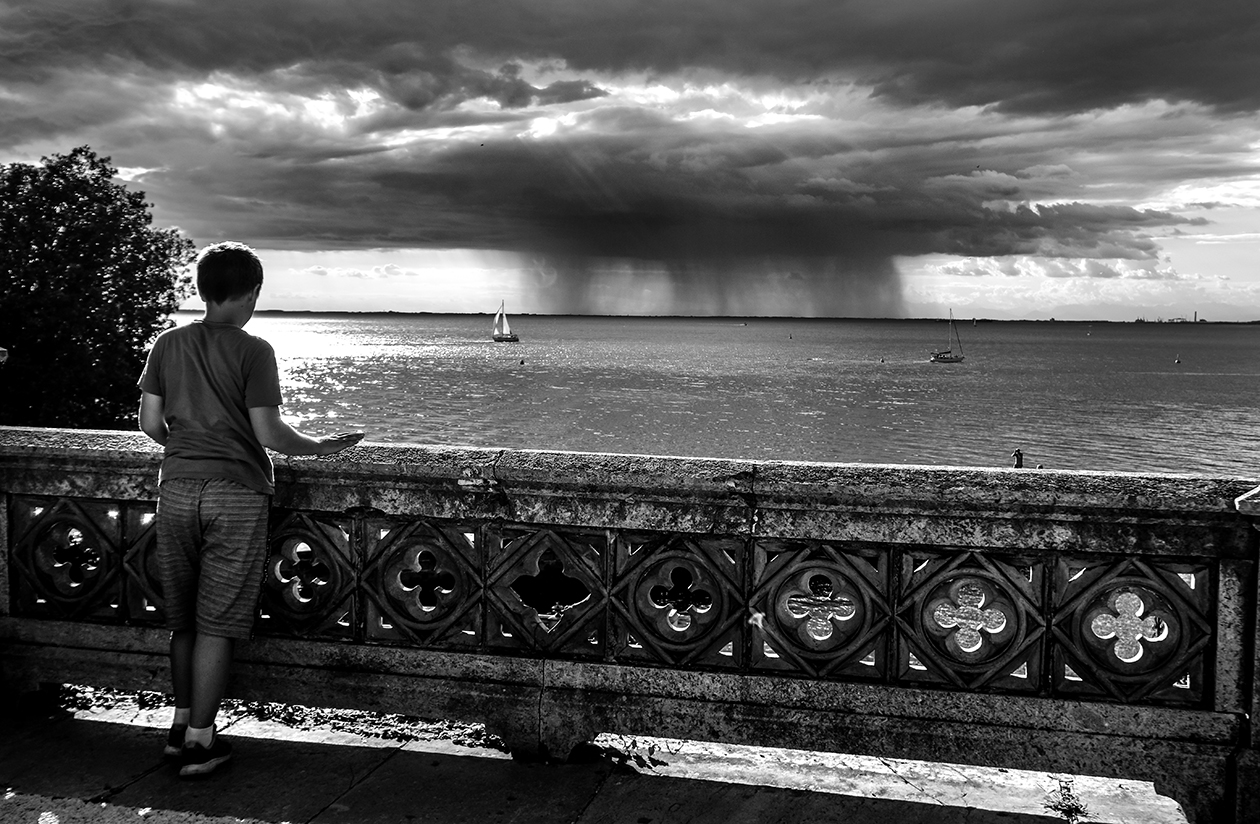 Castello di Miramare, ammirando la tempesta...